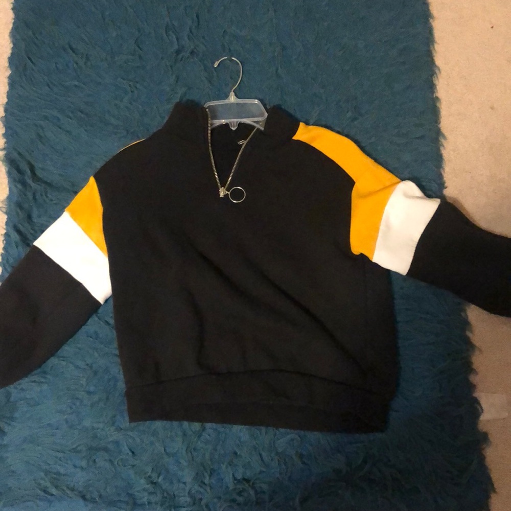 Cropped hoodie